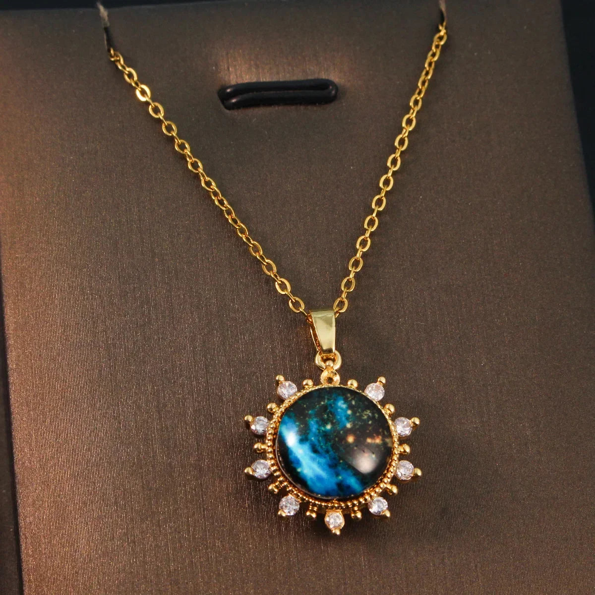 Fashion Planet Moon and Star Opal Pendant Necklace for Women Charm Gold Color Stainless Steel Spaceman Choker Jewelry Accessory