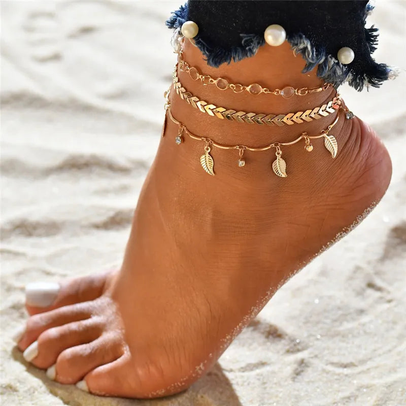 Modyle New Fashion Bohemian Simulated Pearl Chain Wedding Anklet Bracelet for Women Gold Color Shell Pendant Anklet Jewelry Gift