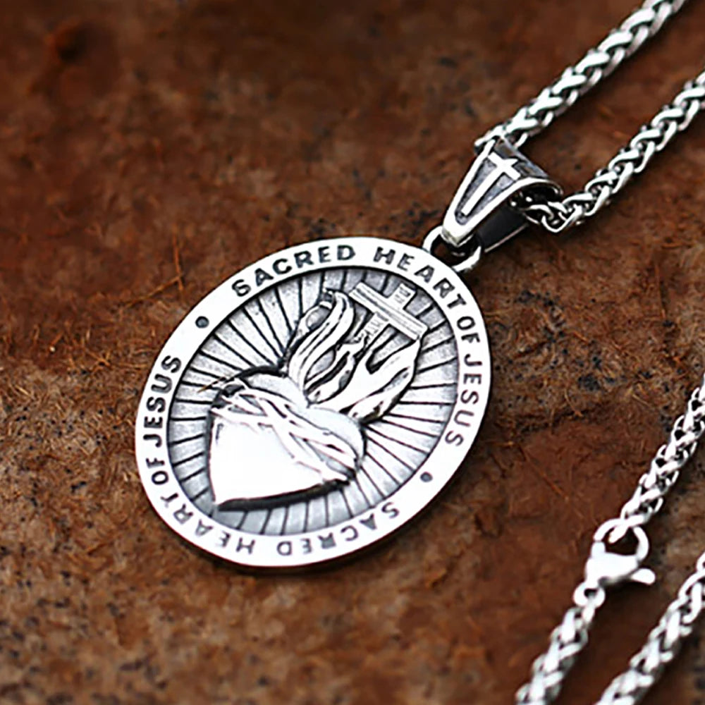 Fashion Vintage Sacred Heart of Jesus Necklace for Men Women 316L Stainless Steel Religious Cross Pendant Biker Amulet Jewelry