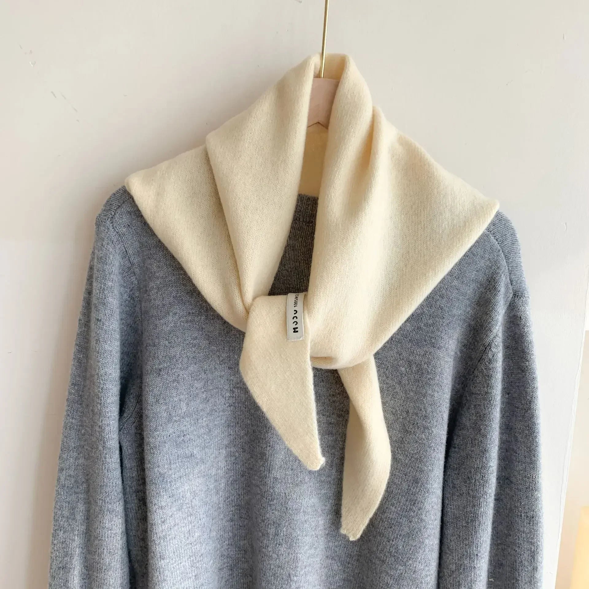 British Korean Triangle Scarf  Niche Wool  Triangular Scarf Women Headscarf Knitted Scarf Multi-functional Warm Knitted Scarf