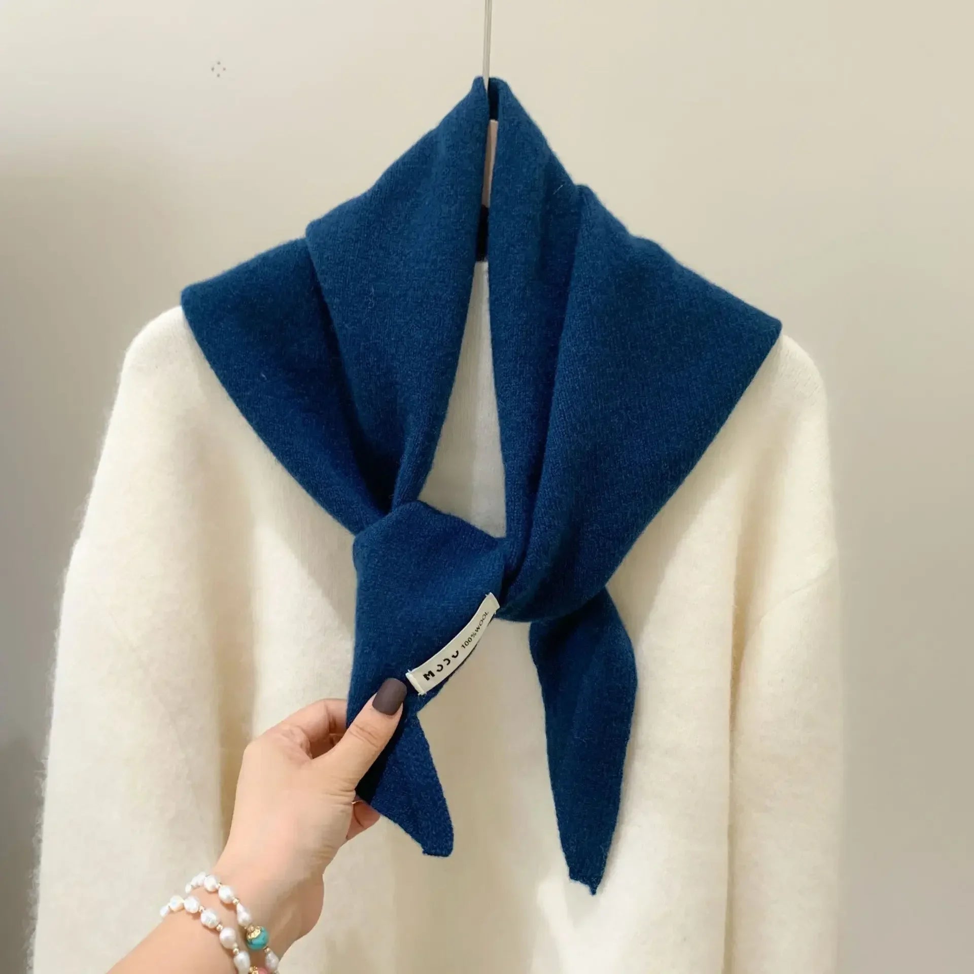 British Korean Triangle Scarf  Niche Wool  Triangular Scarf Women Headscarf Knitted Scarf Multi-functional Warm Knitted Scarf