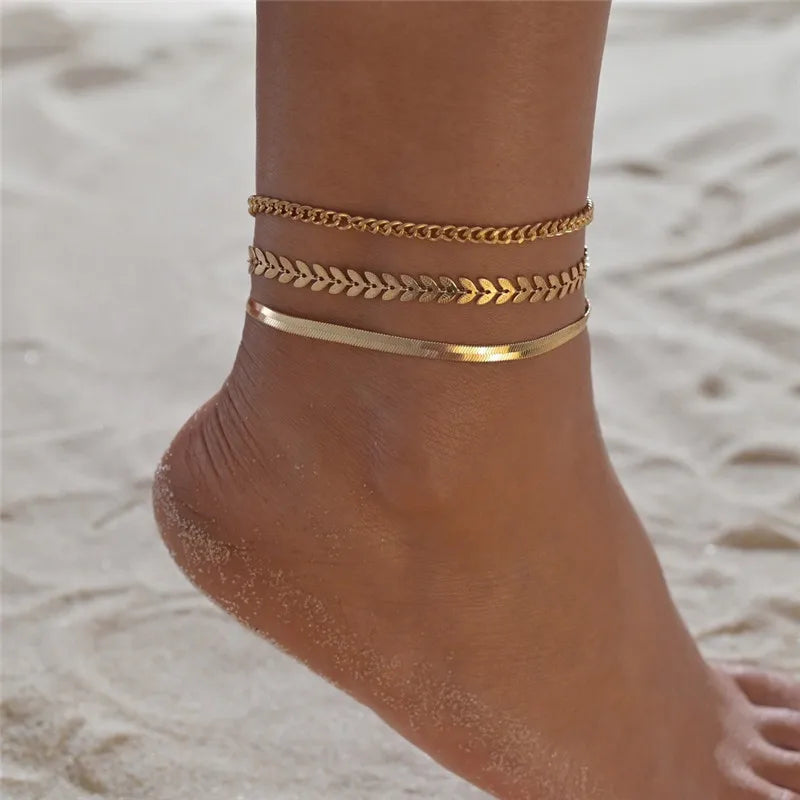 Modyle New Fashion Bohemian Simulated Pearl Chain Wedding Anklet Bracelet for Women Gold Color Shell Pendant Anklet Jewelry Gift