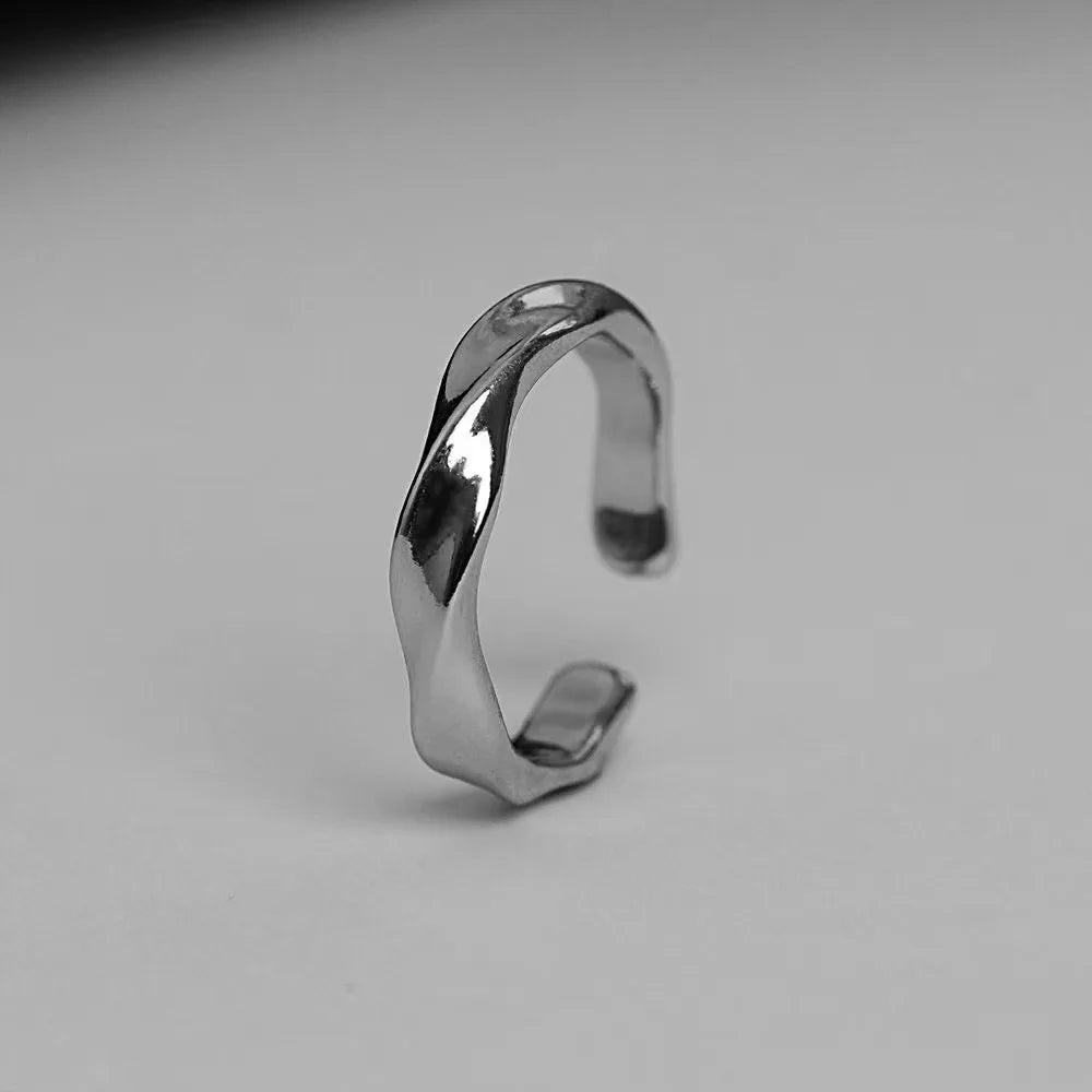 Elegant minimalistic curved Silver Ring