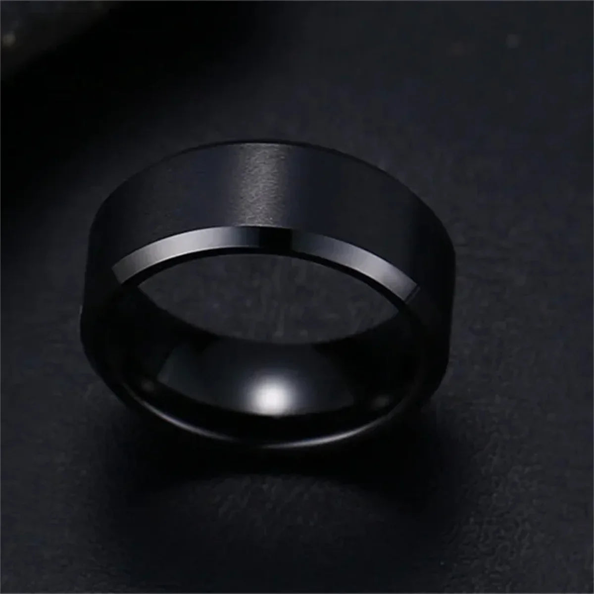 Elegant Minimalistic Ring (Unisex)