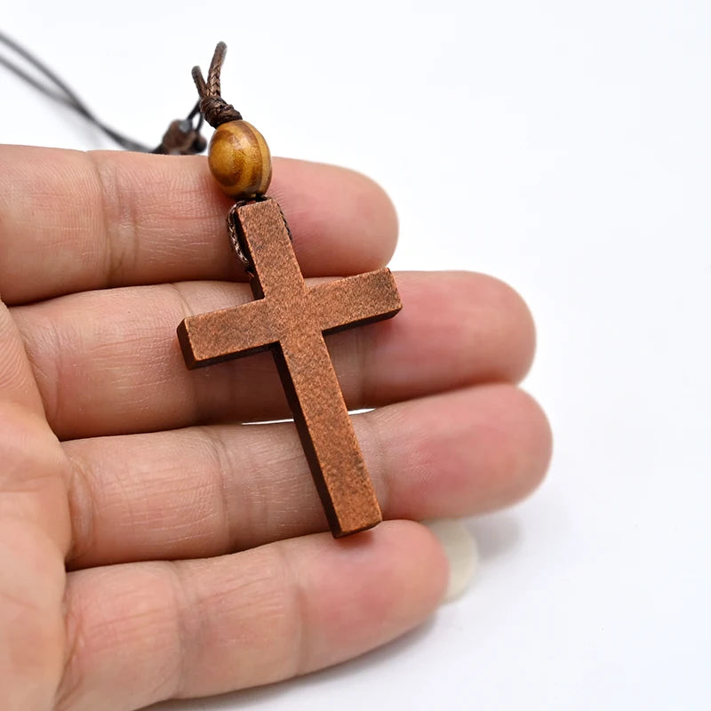 Various Styles Catholic Cross Necklace Jesus Christ Pendant Choker Retro Jewelry Style Natural Wood Necklace Wholesale Amulet