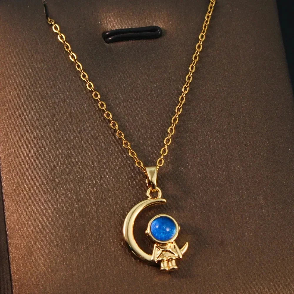 Fashion Planet Moon and Star Opal Pendant Necklace for Women Charm Gold Color Stainless Steel Spaceman Choker Jewelry Accessory