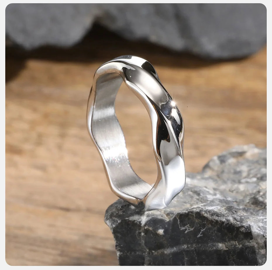 Vnox 2025 New Mobius Ring for Men Boys, Oxidized Twisted Stainless Steel Finger Band,Retro Endless Love Anniversary Gift for Him