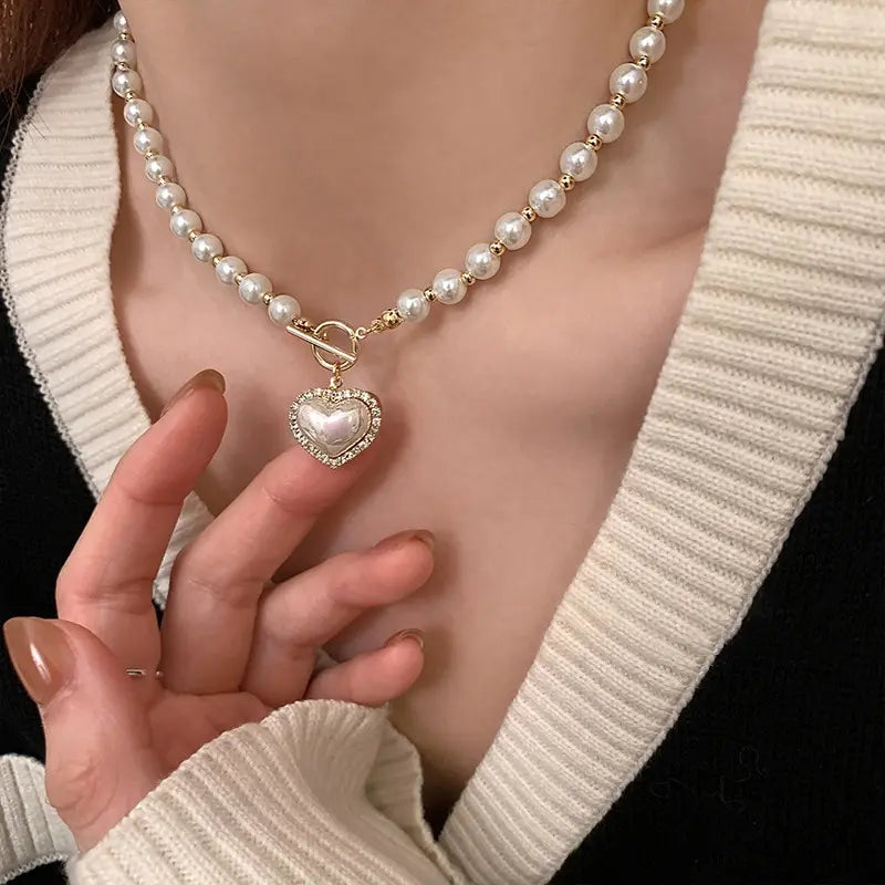 Elegant Heart Pearl Necklace and earrings